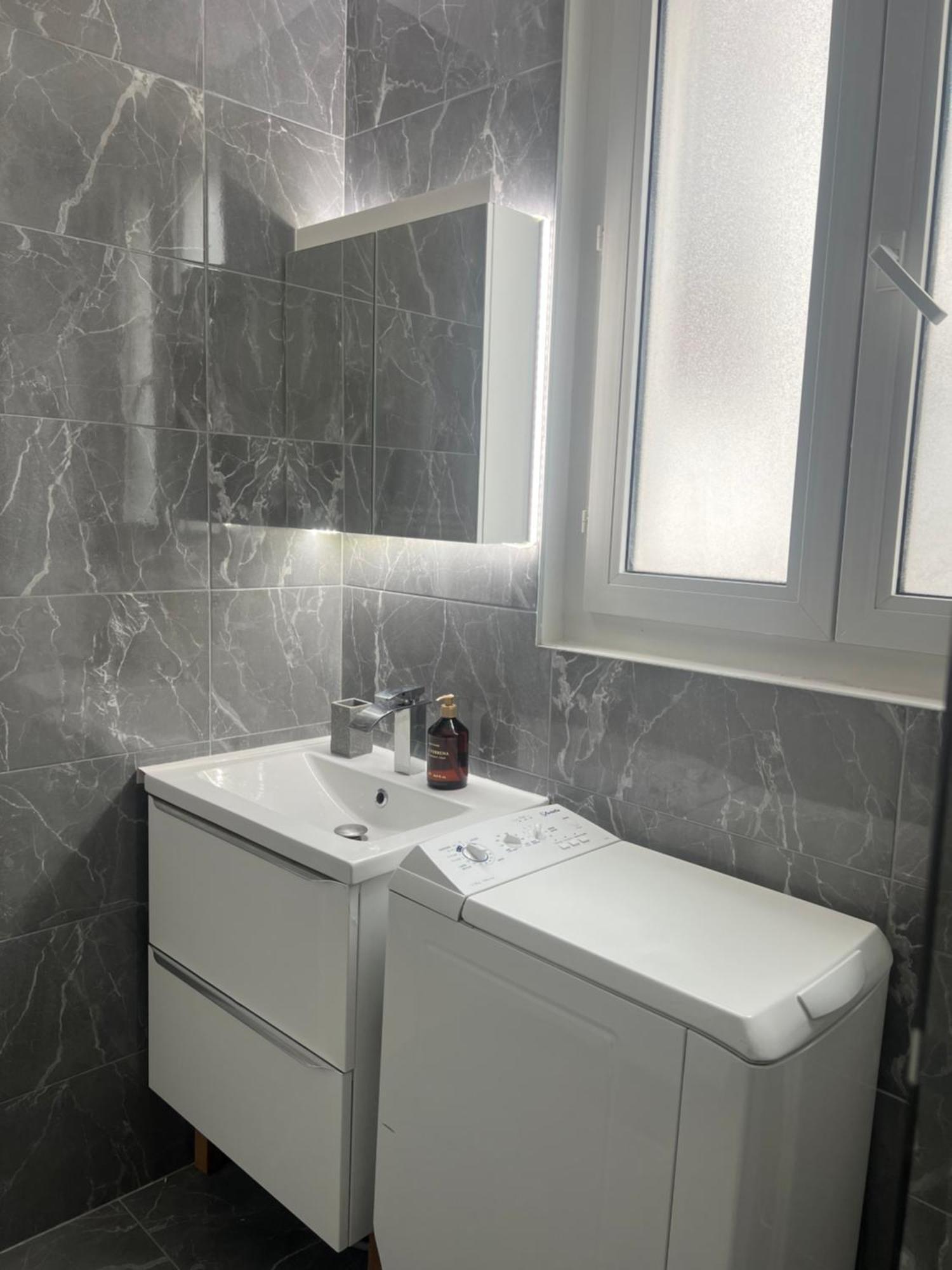 Apartment Porte De Versailles - - Paris 15